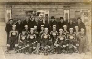 Grande Prairie Red Devils 1938-39 in the Wapiti Arena